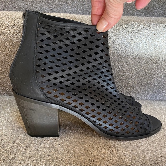 🎉Kelsi Dagger Kyoto Bootie, Women’s Size 10, Black - Picture 5 of 9